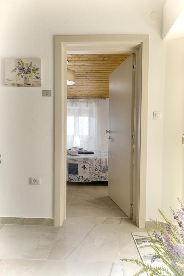 Casa Lucia Hotel ออลเบีย ภายนอก รูปภาพ